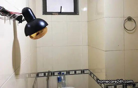 Tự Chế Đèn Sưởi Nhà Tắm
