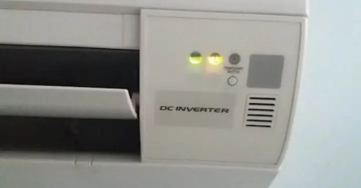 Tủ Lạnh Toshiba Chớp Đèn