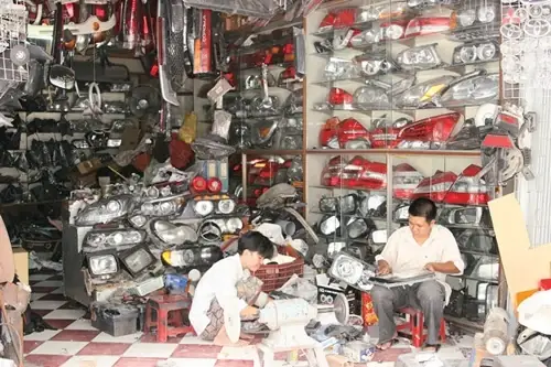 Vá Đèn Trần Bình Trọng