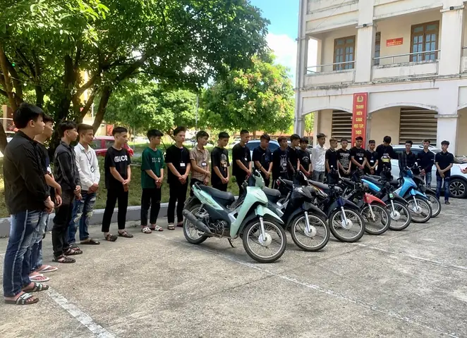 Vụ Án Rối Gỗ Đèn Xanh