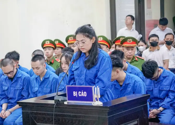 Vụ Án Rối Gỗ Đèn Xanh