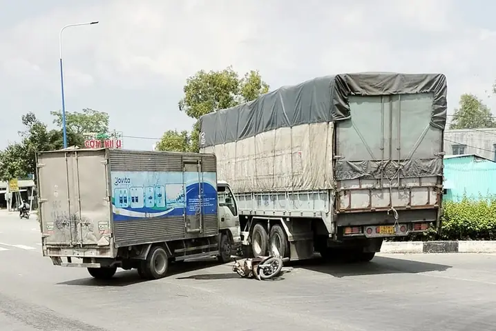 Vụ Tai Nạn Đèn Đỏ