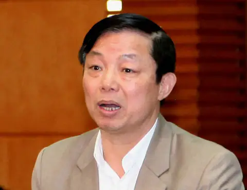 Xuân Mai Phố Đèn Đỏ