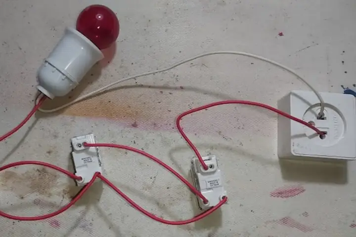 Công Tắc 1 Bóng Đèn