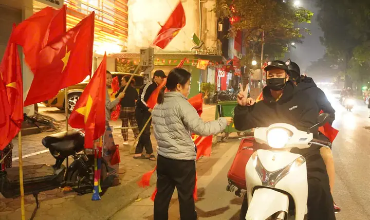 Bán Đèn Bão Ở Hà Nội