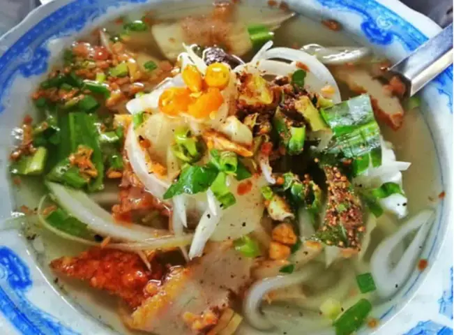 Bánh Canh Đèn Dầu Phú Quốc