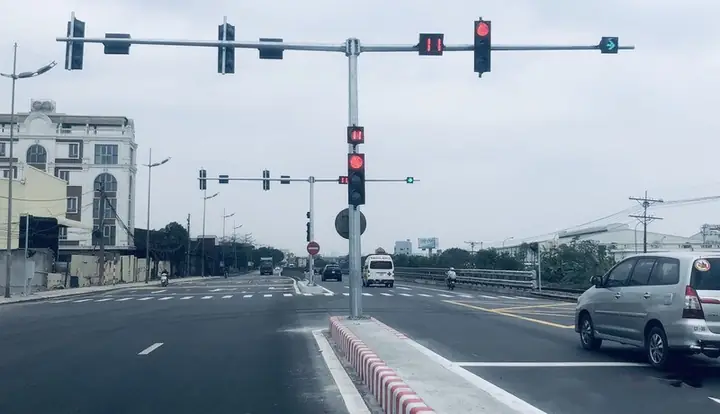 Biện Pháp Thi Công Đèn Tín Hiệu Giao Thông