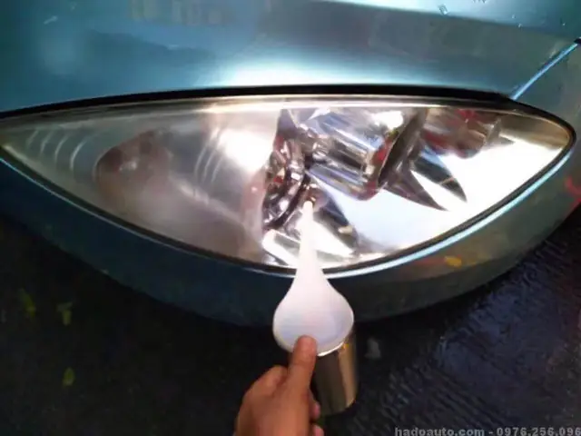 Bộ Đánh Bóng Đèn Pha