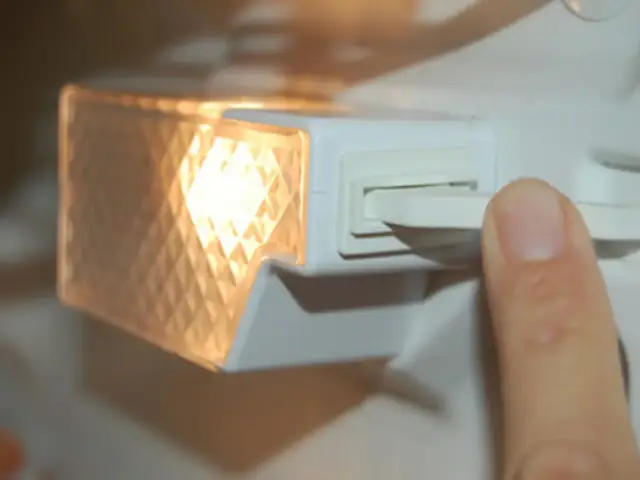 Bóng Đèn Tủ Lạnh Sharp