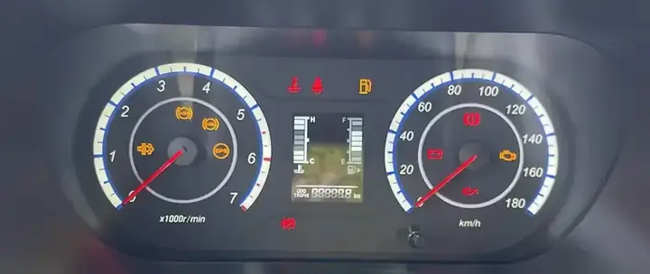 Các Đèn Báo Trên Taplo Xe Tải Tmt