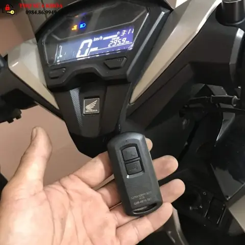Cách Mở Đèn Xe Vario