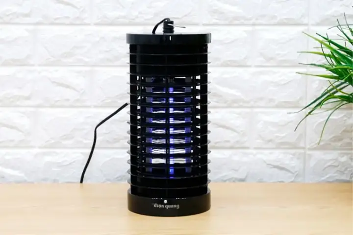 Cách Sử Dụng Đèn Bắt Muỗi Điện Quang