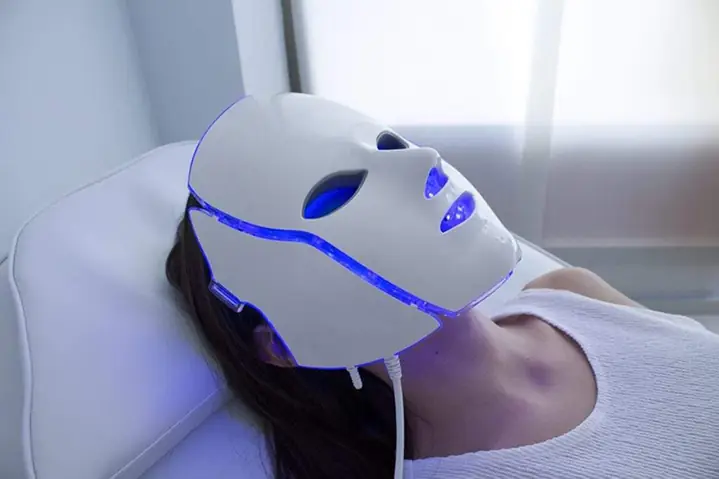 Cách Sử Dụng Mặt Nạ Đèn Led