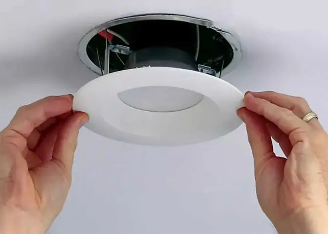 Cách Tháo Lắp Bóng Đèn Led