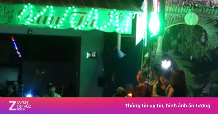Cafe Đèn Mờ Hóc Môn