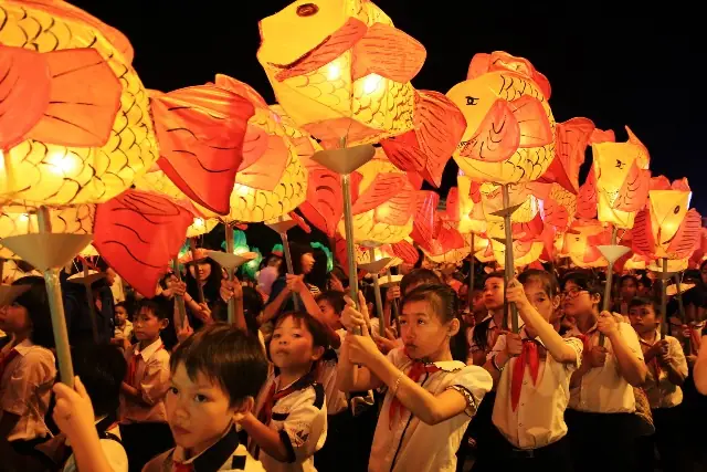 Cảm Âm Rước Đèn Tháng Tám