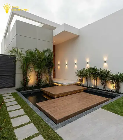 Cao Độ Đèn Treo Tường