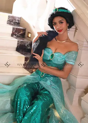 Công Chúa Jasmine Và Cây Đèn Thần