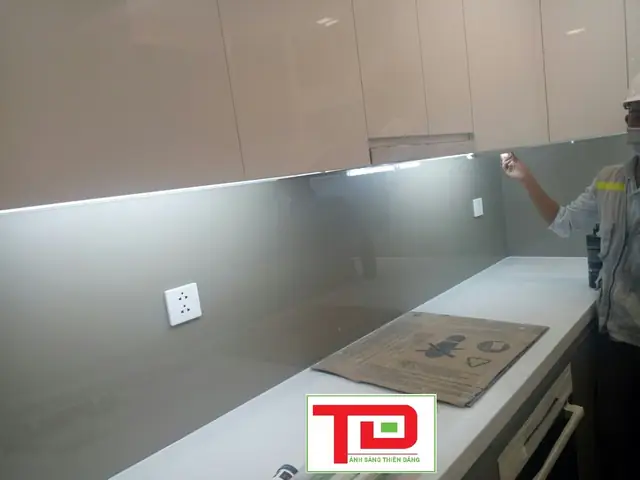 Công Tắc Đèn Tủ Bếp