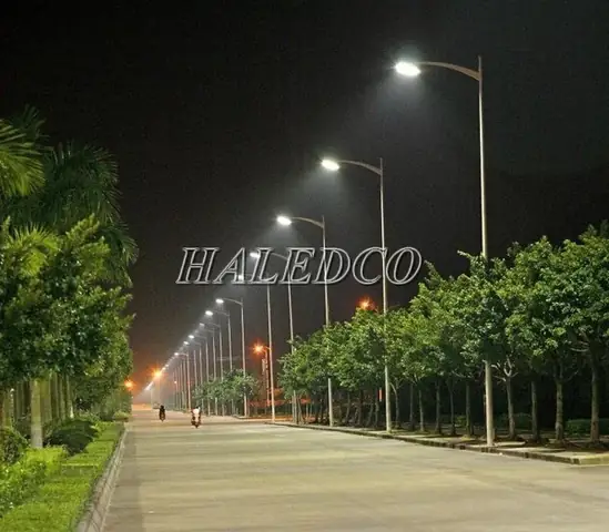 Cột Đèn Chiếu Sáng Đô Thị