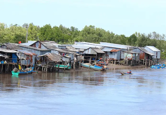 Cửa Biển Giá Lồng Đèn