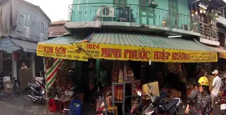 Cửa Hàng Bán Nhang Đèn