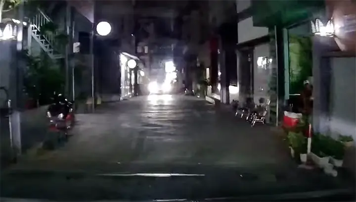 Đá Đèn Hỏi Công An