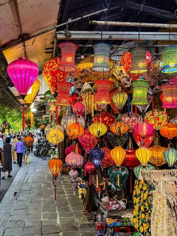 Đá Đèn Hỏi Công An