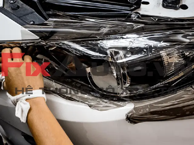 Đánh Bóng Đèn Pha Xe Máy Bị Xước