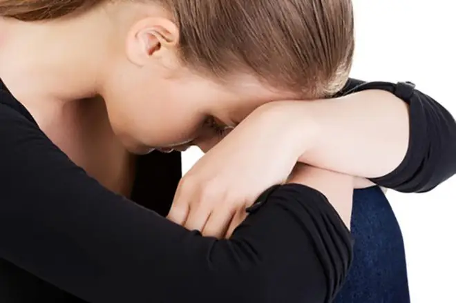 Đau Đầu Trong Ngày Đèn Đỏ