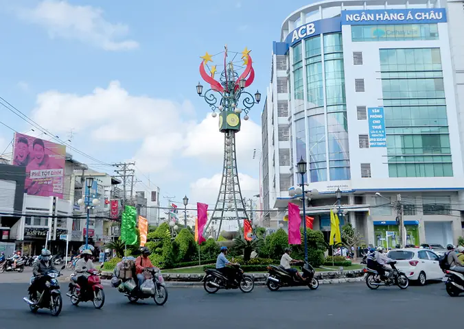 Đèn 4 Ngọn An Giang