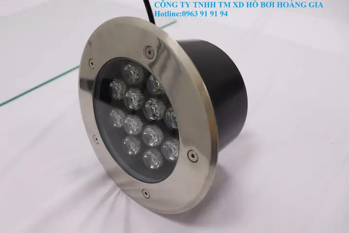 Đèn Âm Nước Hồ Bơi