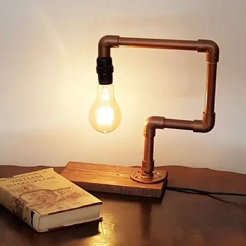 Đèn Bàn Học Tự Chế
