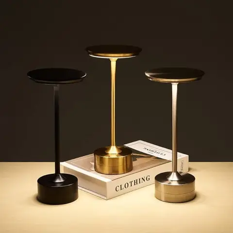 Đèn Cảm Ứng Để Bàn