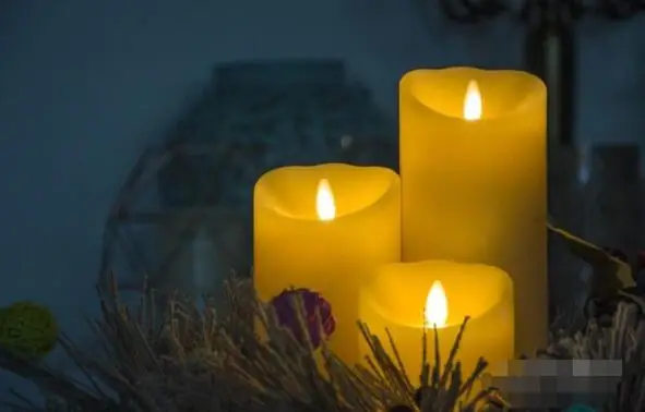 Đèn Cầy Làm Bằng Gì