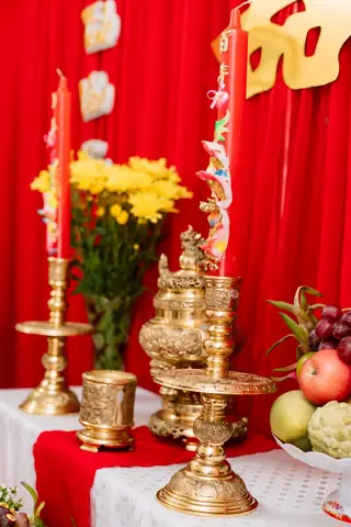 Đèn Cầy Làm Bằng Gì