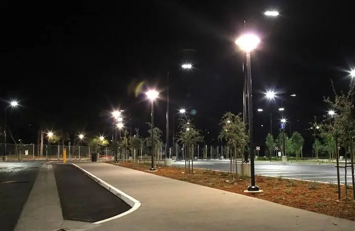 Đèn Chiếu Sáng Công Cộng