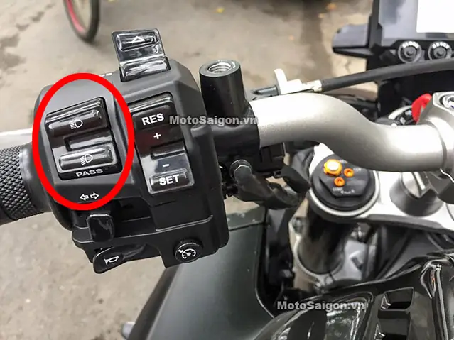 Đèn Chiếu Xa Xe Máy