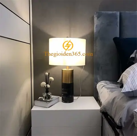 Đèn Để Tab Đầu Giường