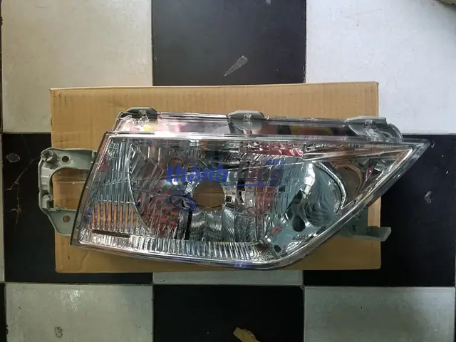 Đèn Gầm Ford Laser 2001
