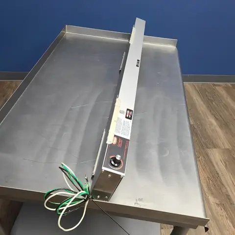 Đèn Hâm Nóng Thức Ăn Hatco