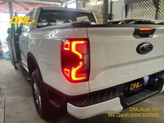 Đèn Hậu Xe Bán Tải