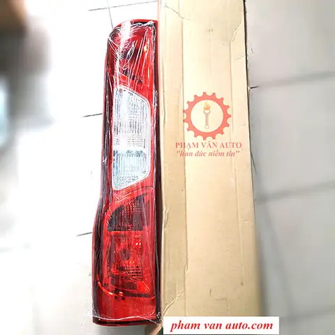Đèn Hậu Xe Ford Transit