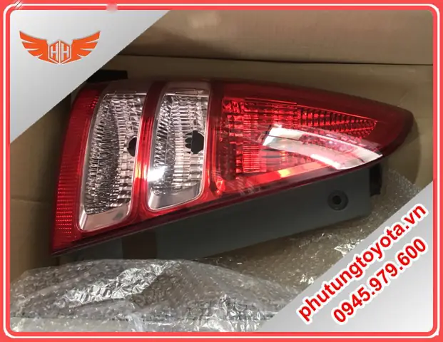 Đèn Hậu Xe Innova 2007