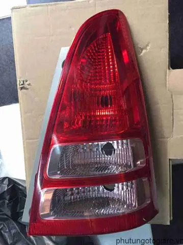 Đèn Hậu Xe Innova 2007