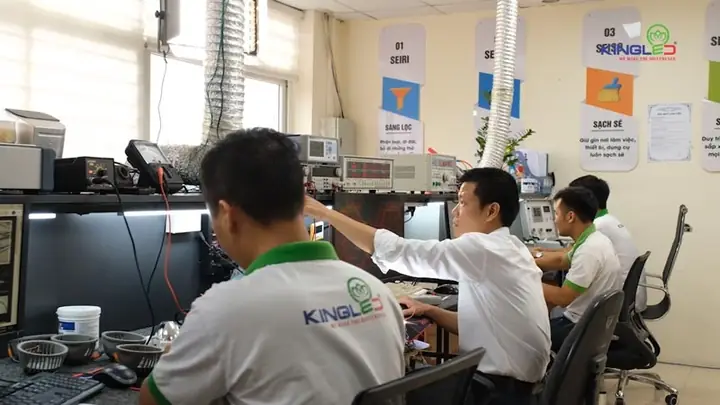 Đèn Kingled Của Nước Nào