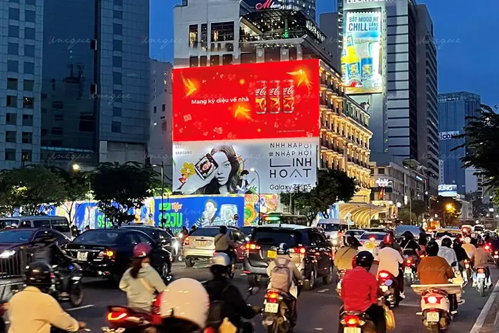 Đèn Kỳ Nam Tôn Đức Thắng Đèn Kỳ Nam Tôn Đức Thắng