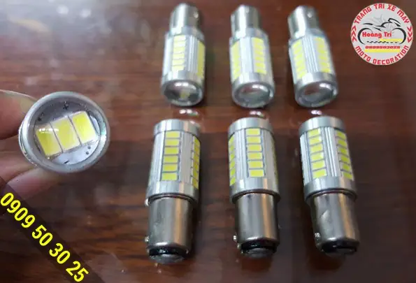 Đèn Led Chớp Gắn Đuôi Xe