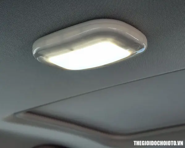 Đèn Led Dán Trần Ô Tô