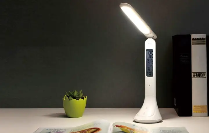 Đèn Led Để Bàn Thông Minh